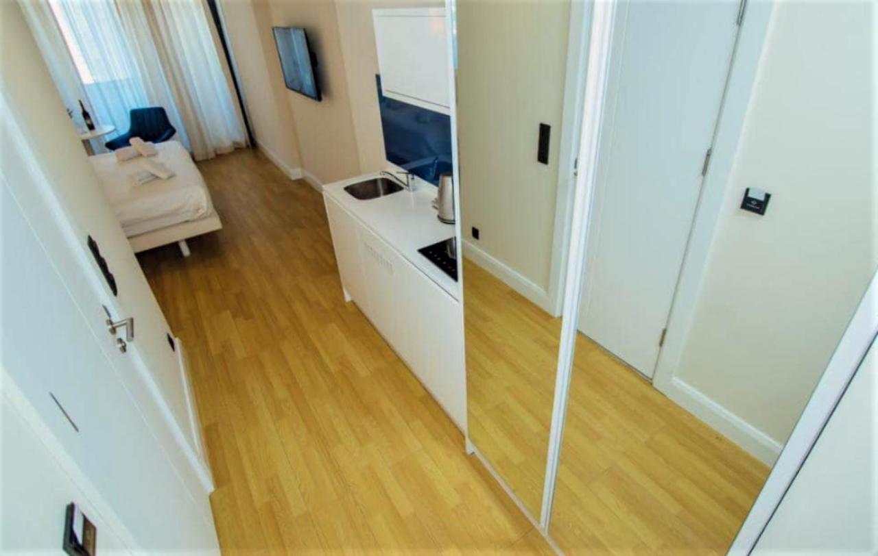 אפרטהוטל באטומי Orbi City Sea View - Special Category מראה חיצוני תמונה