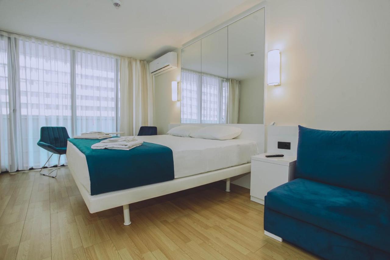 אפרטהוטל באטומי Orbi City Sea View - Special Category מראה חיצוני תמונה