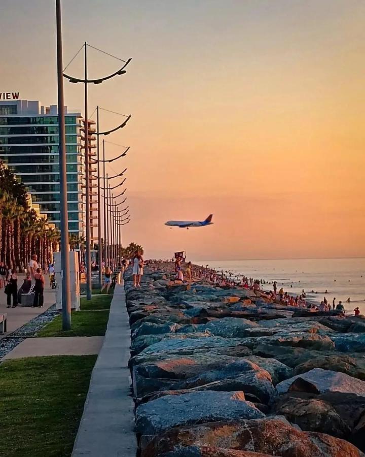אפרטהוטל באטומי Orbi City Sea View - Special Category מראה חיצוני תמונה