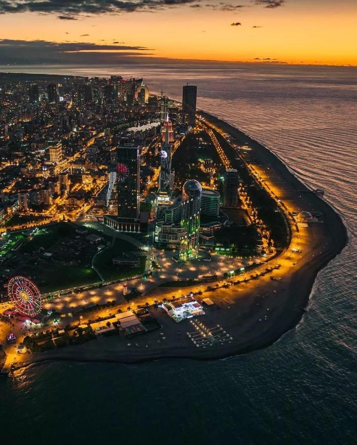 אפרטהוטל באטומי Orbi City Sea View - Special Category מראה חיצוני תמונה