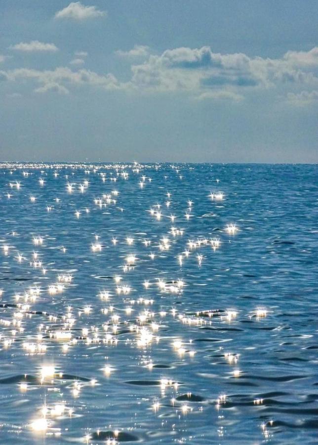 אפרטהוטל באטומי Orbi City Sea View - Special Category מראה חיצוני תמונה